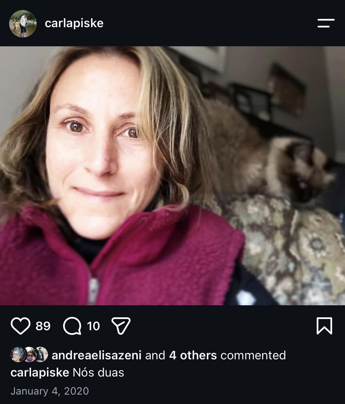 Carla Piske com sua gata